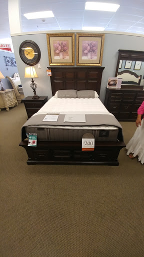 Furniture Store «Raymour & Flanigan Furniture and Mattress Store», reviews and photos, 95 Sunrise Hwy, Patchogue, NY 11772, USA