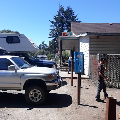 Grocery Store «Lemons Philo Market», reviews and photos, 8651 CA-128, Philo, CA 95466, USA