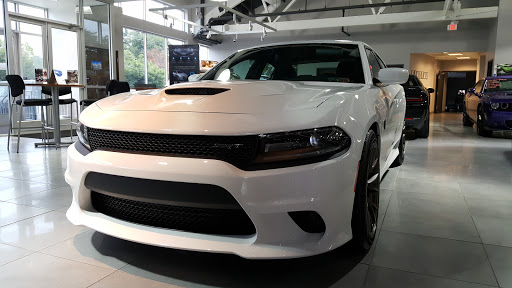 Jeep Dealer «Reedman Toll Chrysler Dodge Jeep RAM of Jenkintown», reviews and photos, 140 Old York Rd, Jenkintown, PA 19046, USA