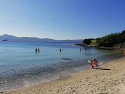 Spiaggia di Shirley Bassey'in fotoğrafı küçük koy ile birlikte