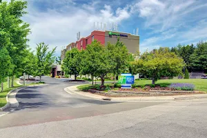 Holiday Inn Express & Suites Blacksburg - University Area, an IHG Hotel image