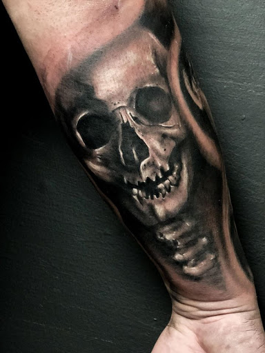 Tattoo Shop «Lucky DeVille Tattoo Co.», reviews and photos, 2333 Niagara Falls Blvd, Amherst, NY 14228, USA