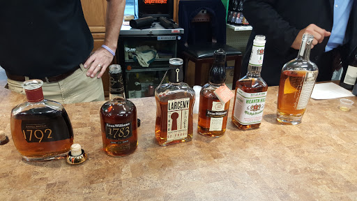 Liquor Store «21st Amendment Wine and Spirts», reviews and photos, 3404 E 146th St, Carmel, IN 46033, USA