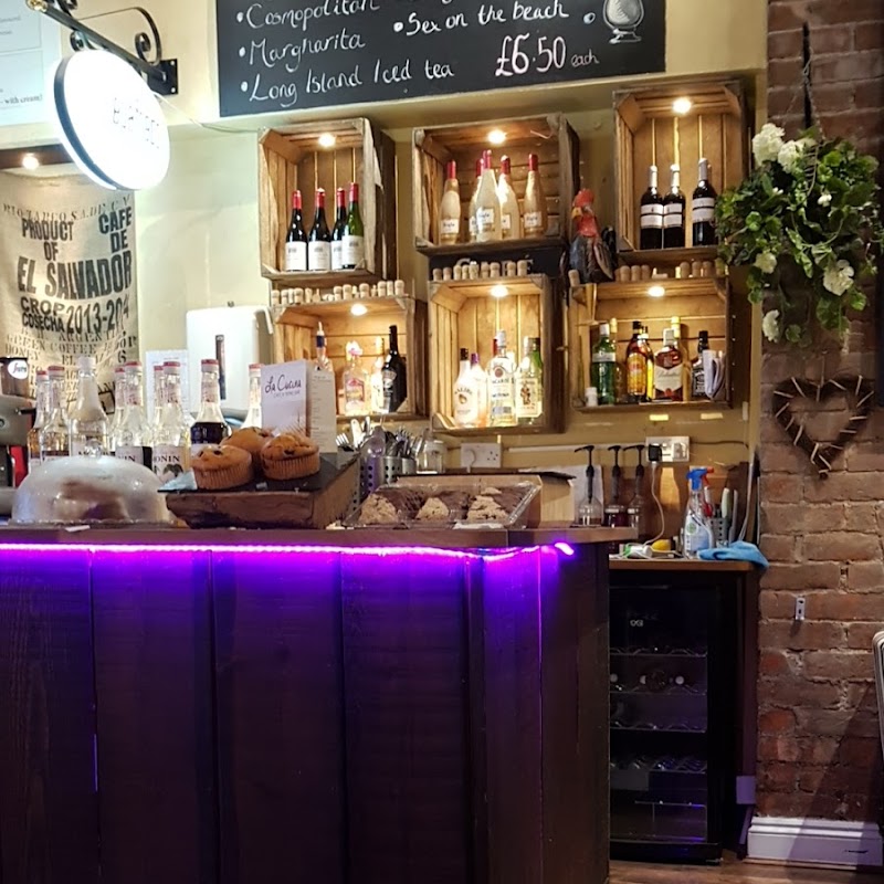La Cucina Café & Tapas Bar