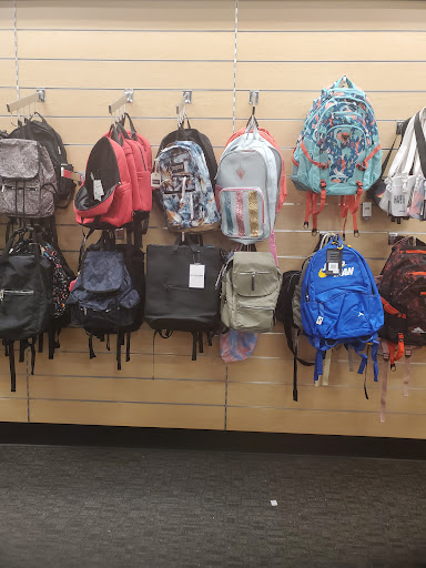 Department Store «Nordstrom Rack North Point MarketCenter», reviews and photos, 6200 North Point Pkwy, Alpharetta, GA 30022, USA