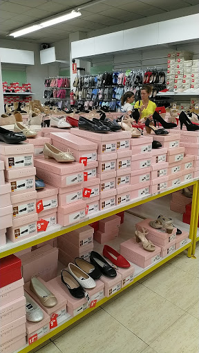 Tiendas para comprar sandalias mujer Sevilla