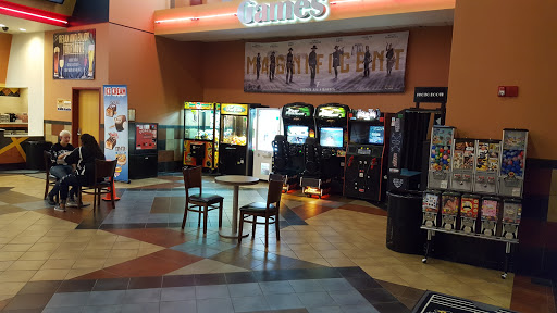 Movie Theater «Regal Cinemas New River Valley 14», reviews and photos