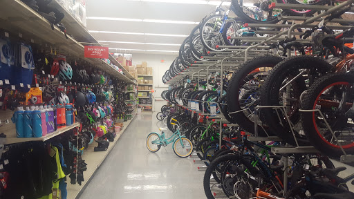 Sporting Goods Store «Academy Sports + Outdoors», reviews and photos, 4261 NW 63rd St, Oklahoma City, OK 73116, USA