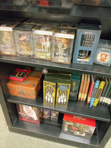 Book Store «Barnes & Noble», reviews and photos, 1212 Greenbrier Pkwy, Chesapeake, VA 23320, USA