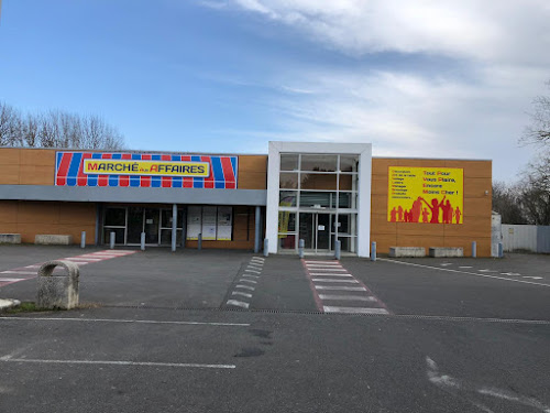 Marché aux Affaires Avord à Avord