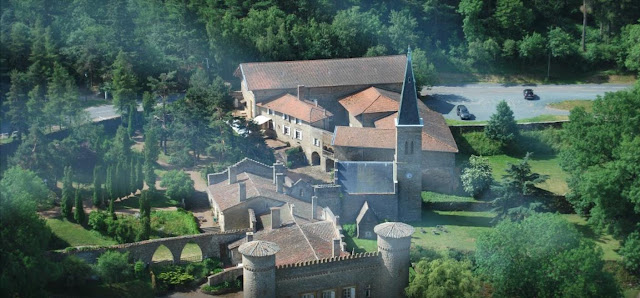Château de Saint-Bonnet-le-Froid Hameau de Saint-Bonnet-le-Froid D113, Chevinay, 69690 Courzieu, France