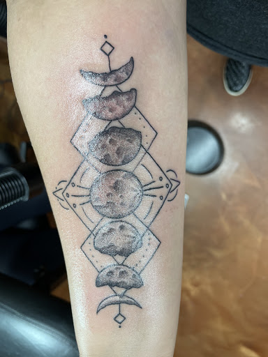 Tattoo Shop «Trinity Tattoo Co Inc», reviews and photos, 193 N US Highway 17-92, Longwood, FL 32750, USA