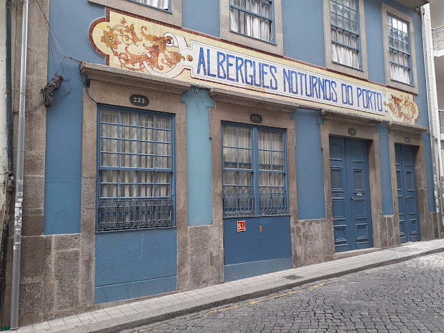 Associação Dos Albergues Nocturnos Do Porto - Porto