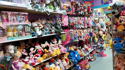 Toy Store «Hatteras Island Toy Store», reviews and photos, 46928 NC-12, Buxton, NC 27920, USA