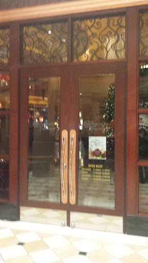 Restaurant «The Cheesecake Factory», reviews and photos, 101 Jordan Creek Parkway, West Des Moines, IA 50266, USA