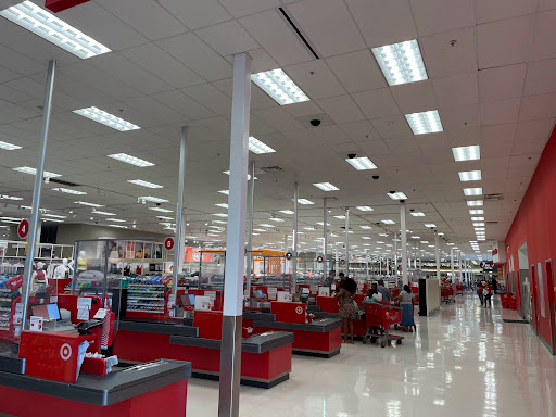 Department Store «Target», reviews and photos, 800 Broadview Village Sq, Broadview, IL 60155, USA