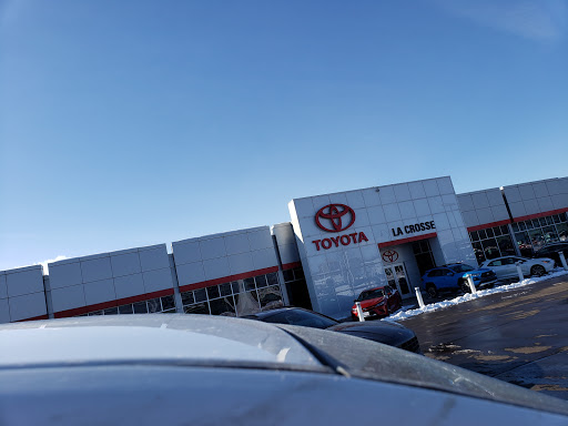 Toyota Dealer «Toyota of La Crosse», reviews and photos, 800 3rd St S, La Crosse, WI 54601, USA