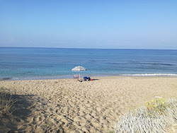 Spiaggia di Mare Morto'in fotoğrafı - rahatlamayı sevenler arasında popüler bir yer