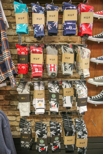 Snowboard Shop «The Vault - Snowboards & Skateboards», reviews and photos, 227 G St, Davis, CA 95616, USA