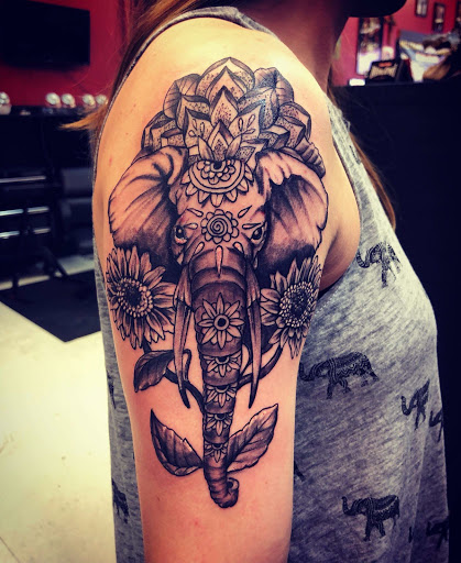 Tattoo Shop «Nite Owl Tattoo Studio», reviews and photos, 7121 W US Hwy 90 #230, San Antonio, TX 78227, USA