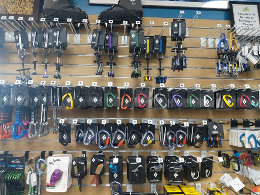 Outdoor Sports Store «Quest Outdoors», reviews and photos, 4600 Shelbyville Rd Suite 133, Louisville, KY 40207, USA