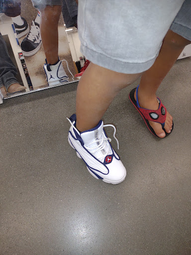 Shoe Store «WSS», reviews and photos, 104 W Foothill Blvd, Rialto, CA 92376, USA