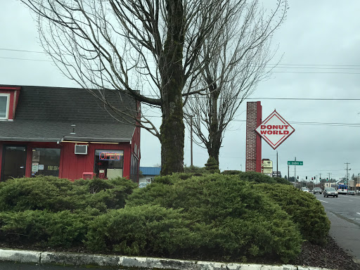 Donut Shop «Donut World», reviews and photos, 720 NE Burnside Rd, Gresham, OR 97030, USA