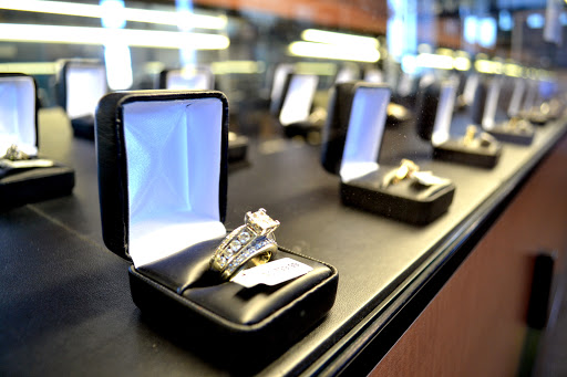 Pawn Shop «P&A Pawn And Gun», reviews and photos, 150 1st Ave E, Hendersonville, NC 28792, USA