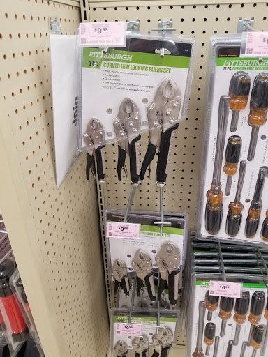 Hardware Store «Harbor Freight Tools», reviews and photos, 104 N 28th Ave, Hollywood, FL 33020, USA