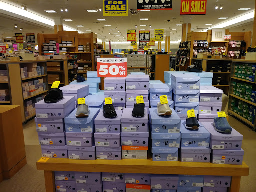 Department Store «Bon-Ton», reviews and photos, 318 E Fairmount Ave, Lakewood, NY 14750, USA