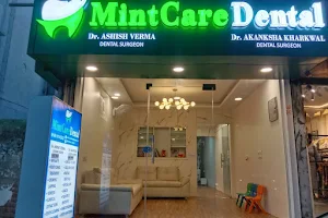 MintCare Dental: THE BEST DENTAL IMPLANT CENTER IN ASHOK VIHAR DELHI / DENTIST IN ASHOK VIHAR / VENEERS image