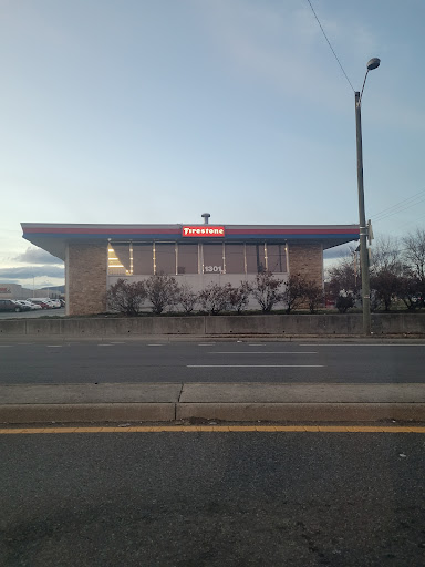 Tire Shop «Firestone Complete Auto Care», reviews and photos, 5002 Airport Rd NW, Roanoke, VA 24012, USA