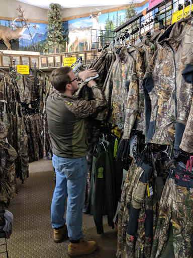 Outdoor Sports Store «D&R Sports Center», reviews and photos, 8178 W Main St, Kalamazoo, MI 49009, USA