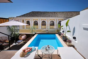 Sweet Sevilla Suites image