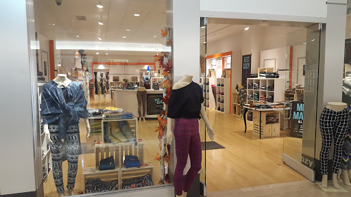 Shopping Mall «Pioneer Place», reviews and photos, 700 SW 5th Ave, Portland, OR 97204, USA