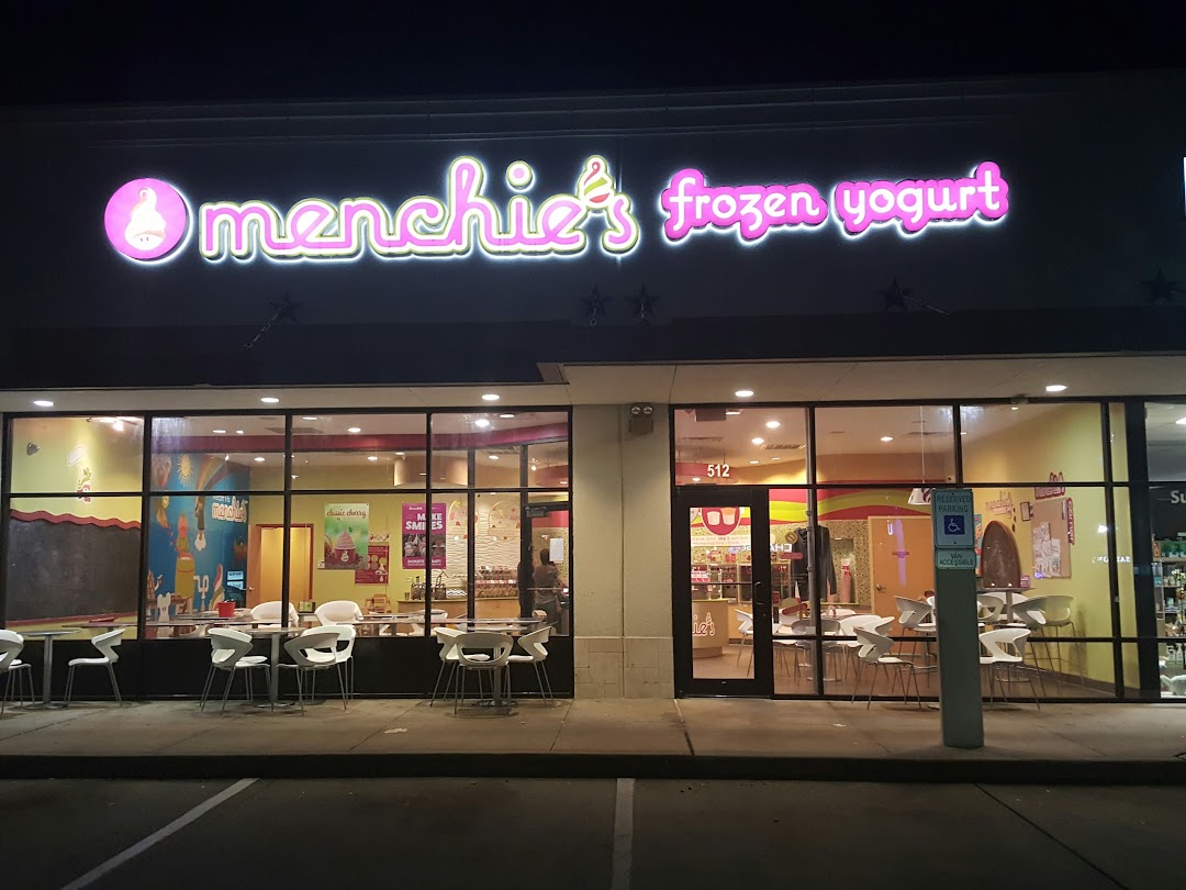 Menchies Frozen Yogurt