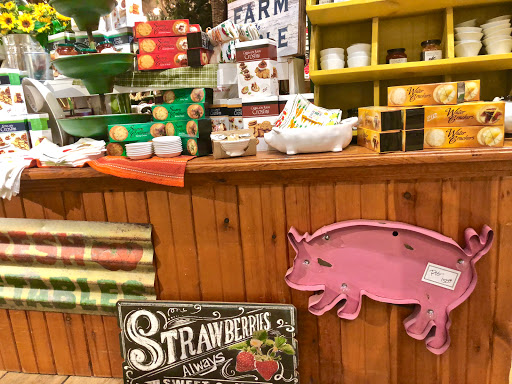 Gift Shop «General Store of Minnetonka», reviews and photos, 14401 MN-7, Minnetonka, MN 55345, USA