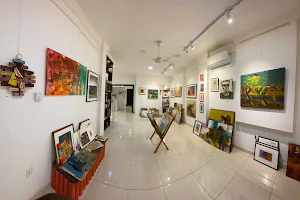Downtown Gallery image