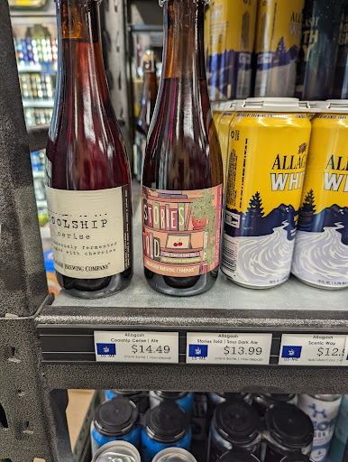 Liquor Store «Beverage Warehouse», reviews and photos, 1 East St, Winooski, VT 05404, USA