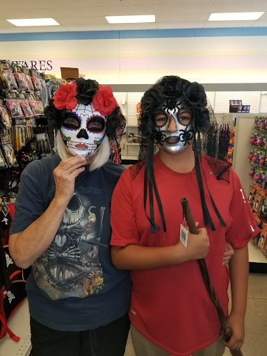 Thrift Store «Layton Goodwill Store», reviews and photos, 1010 W Hill Field Rd, Layton, UT 84041, USA