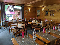 Atmosphère du Restaurants Les 2 Gares à Chamonix-Mont-Blanc - n°5