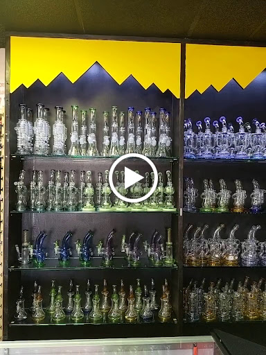 Tobacco Shop «Glassworx of Tulsa Head Shop», reviews and photos, 6529 E 51st St, Tulsa, OK 74145, USA