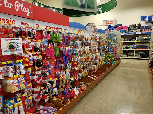 Pet Supply Store «PetSmart», reviews and photos, 857 N Val Vista Dr #106, Gilbert, AZ 85234, USA