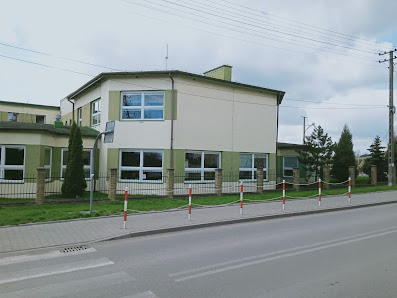 Szkoła Podstawowa W Moszczenicy Dworcowa 9, 97-310 Moszczenica, Polska