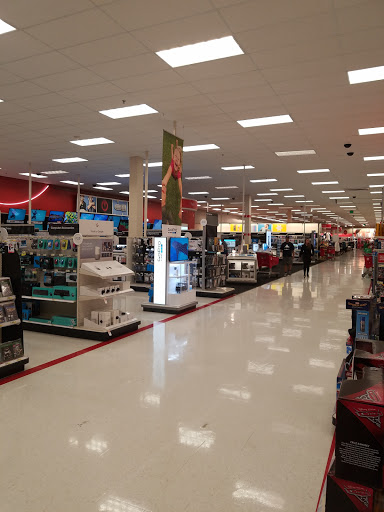 Department Store «Target», reviews and photos, 550 Arsenal St, Watertown, MA 02472, USA