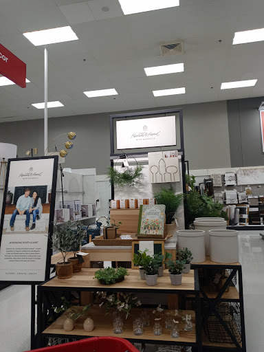 Department Store «Target», reviews and photos, 300 S Randall Rd, Elgin, IL 60123, USA