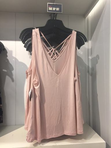 Clothing Store «AEO Factory & Aerie Store», reviews and photos, 442 Fulton St, Brooklyn, NY 11201, USA