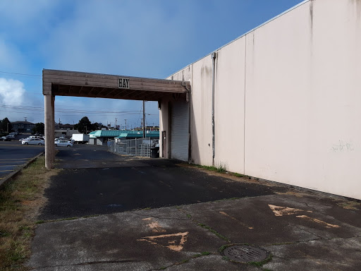 Pet Supply Store «Feed Corral Inc», reviews and photos, 634 Oregon Coast Hwy, Newport, OR 97365, USA