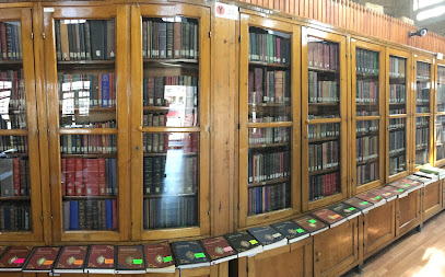 Yusufağa Kütüphanesi