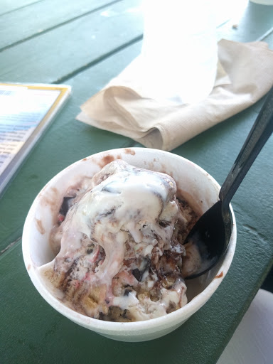 Gift Shop «Quechee Gorge Gifts & Sportswear», reviews and photos, 6053 Woodstock Rd, Quechee, VT 05059, USA